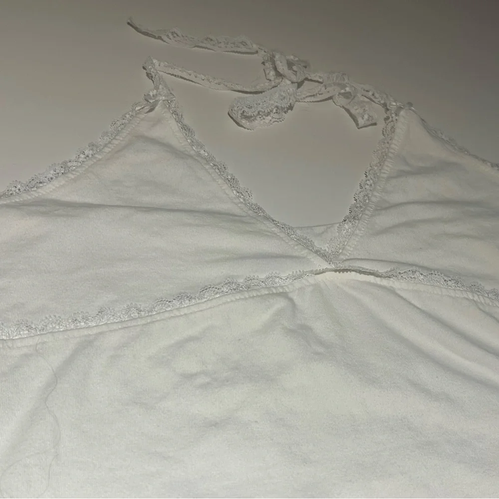 Brandy Melville White Lace-Trim Halter Cotton Cami Top - Picture 2 of 6